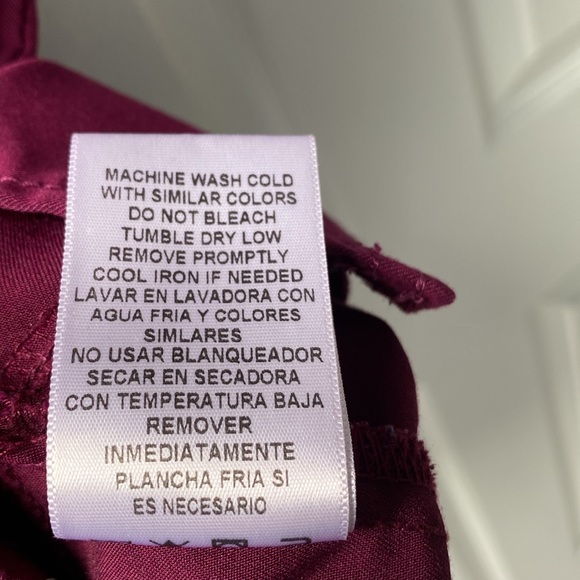 ScrubStar Scrub Wine Dark Cherry Short Sleeves Top Pockets Women's Size Large !! - Picture 8 of 11